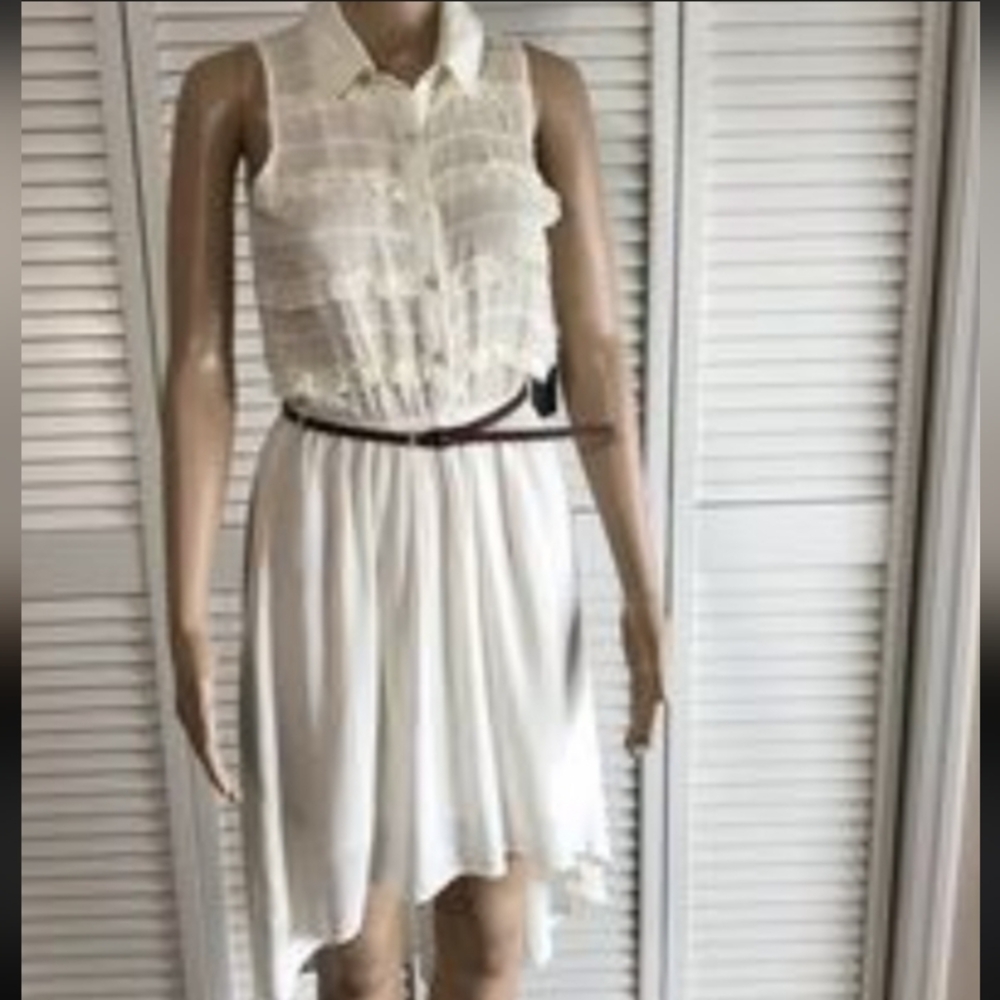 Forever 21 Off White High Low Dress. Belt Not Included